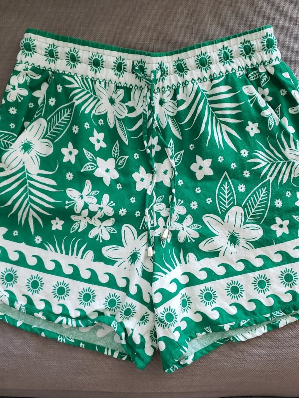 LINEN BLEND SHORTS SIZE 2